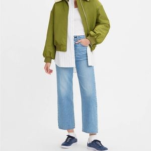 Levi’s Ribcage Ankle Straight Jean Size 28